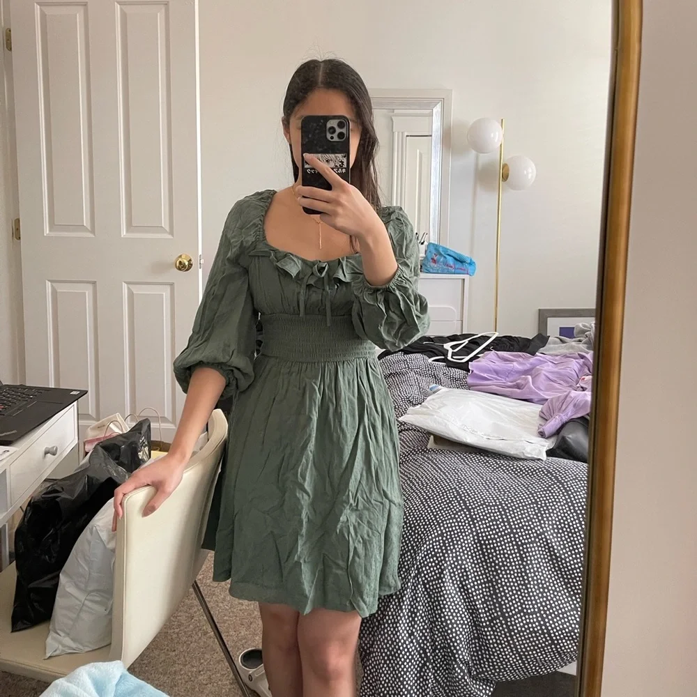 Betsey Johnson dot jacquard smocked dress - Picture 4 of 5